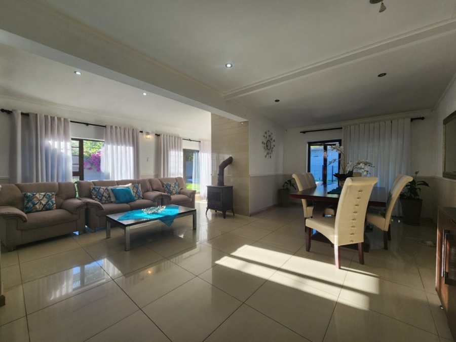 5 Bedroom Property for Sale in Bodorp Western Cape
